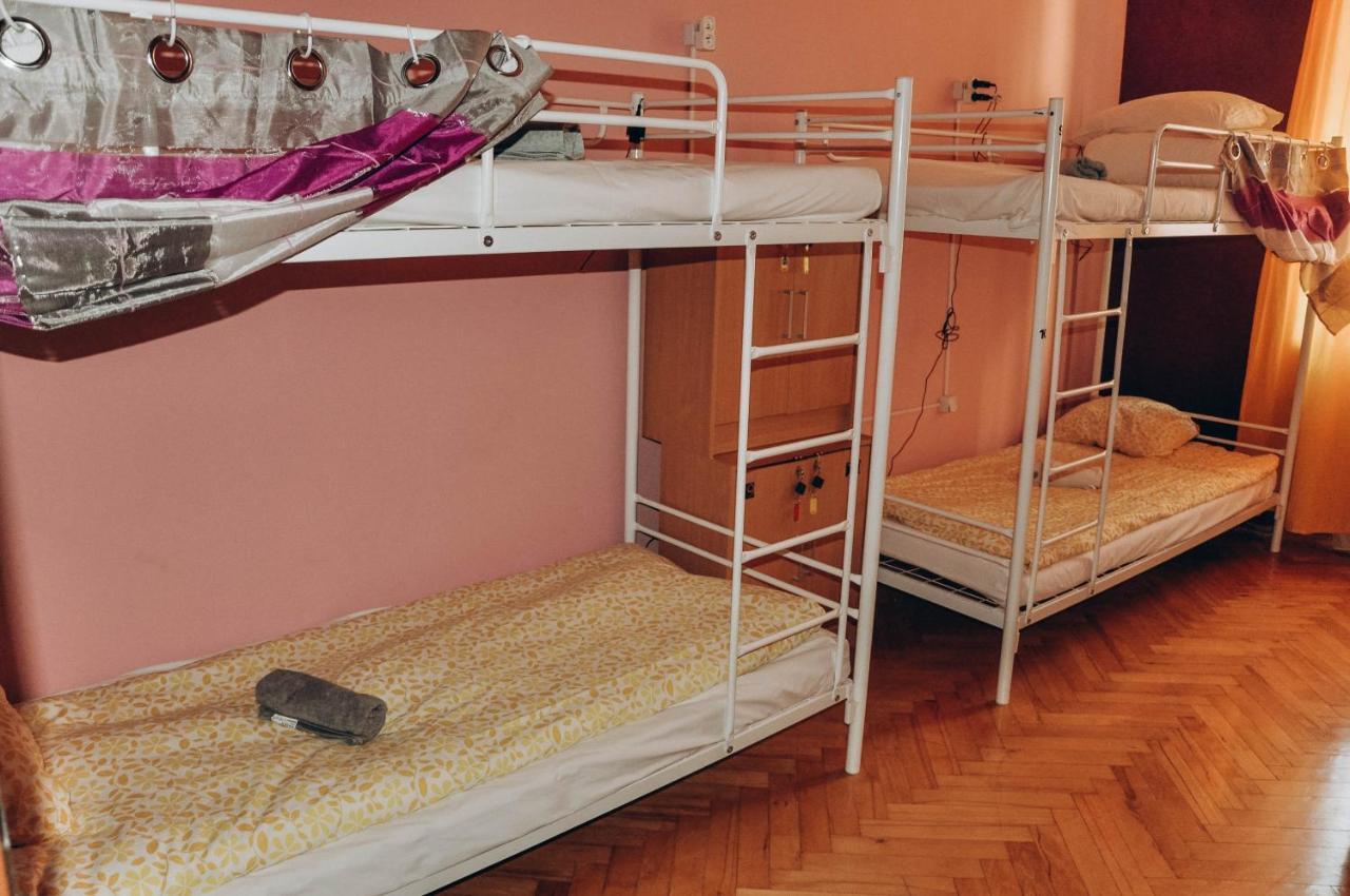 Hostel Motion Краков Экстерьер фото