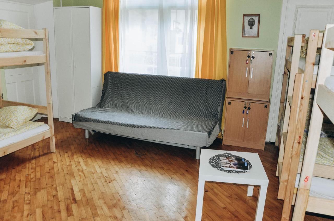 Hostel Motion Краков Экстерьер фото